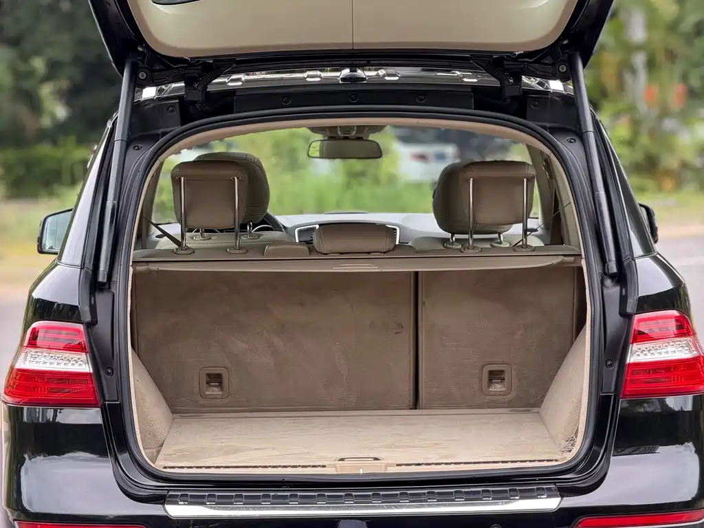 Mercedes-Benz M-Class — миниатюра 8
