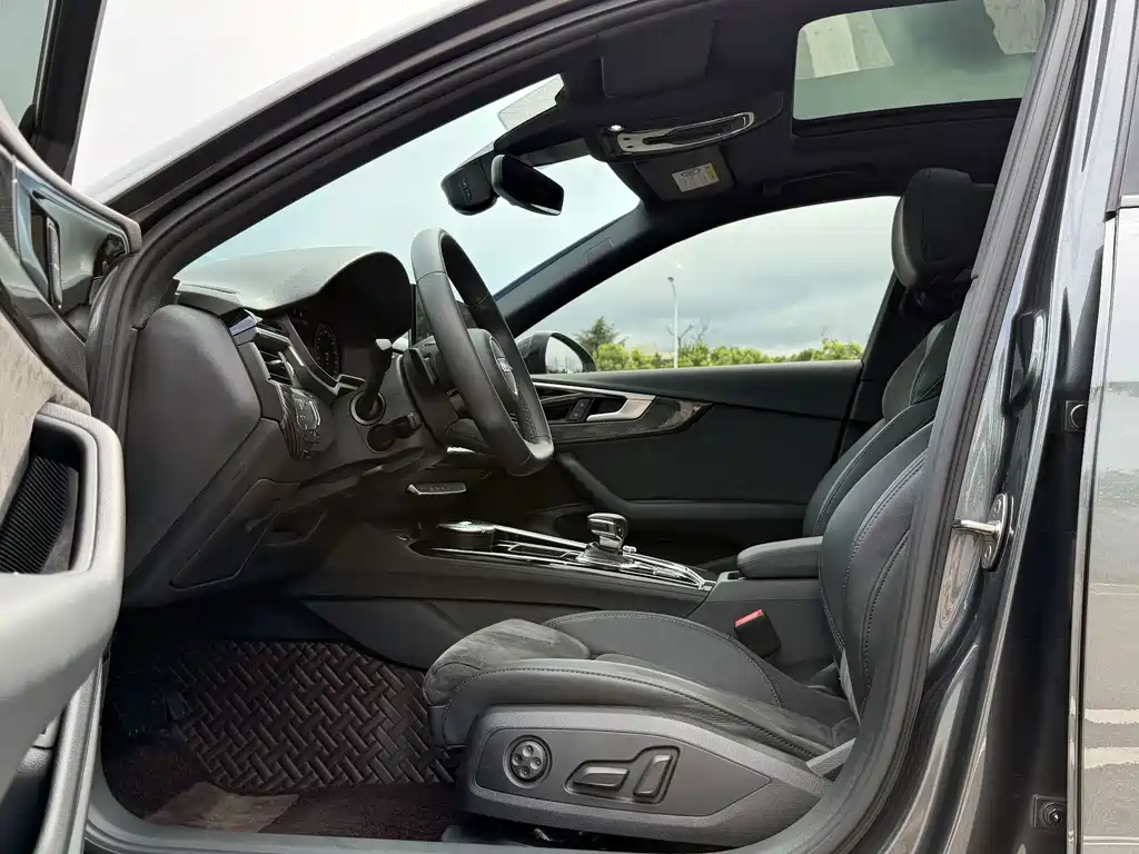 Audi A4L — миниатюра 6