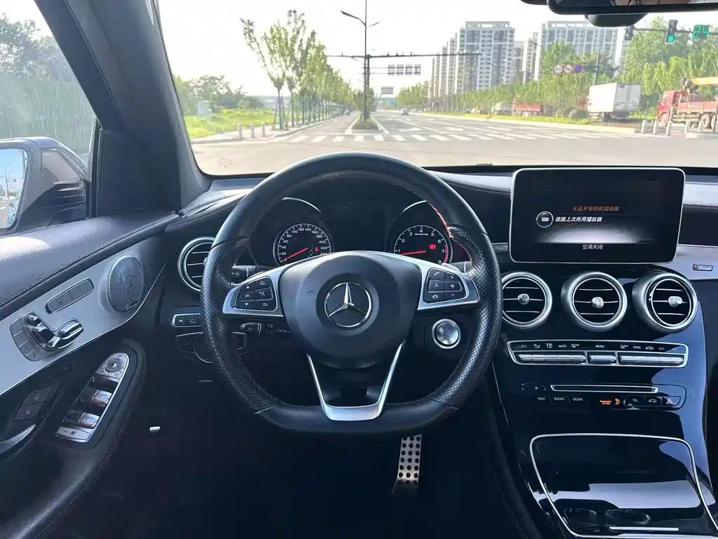 Mercedes-Benz GLC AMG — миниатюра 13