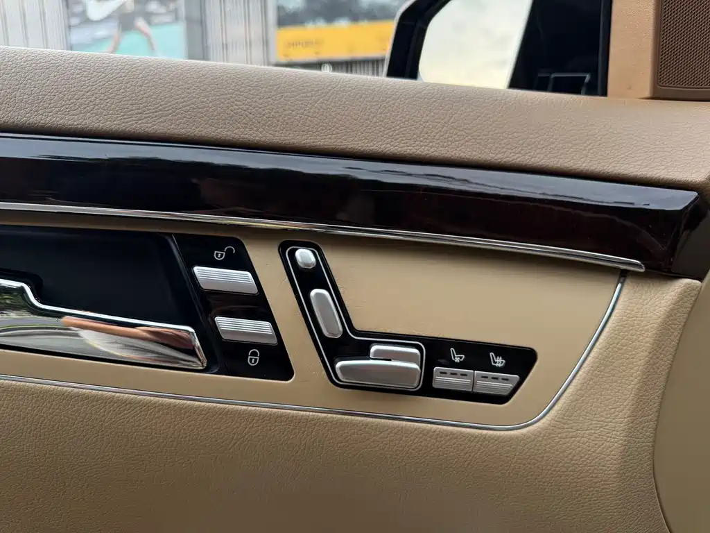 Mercedes-Benz S-Class — миниатюра 17