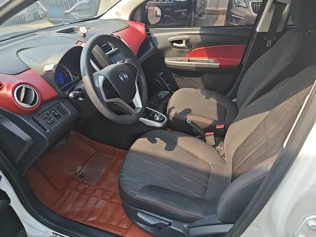Changan BenBen — миниатюра 15