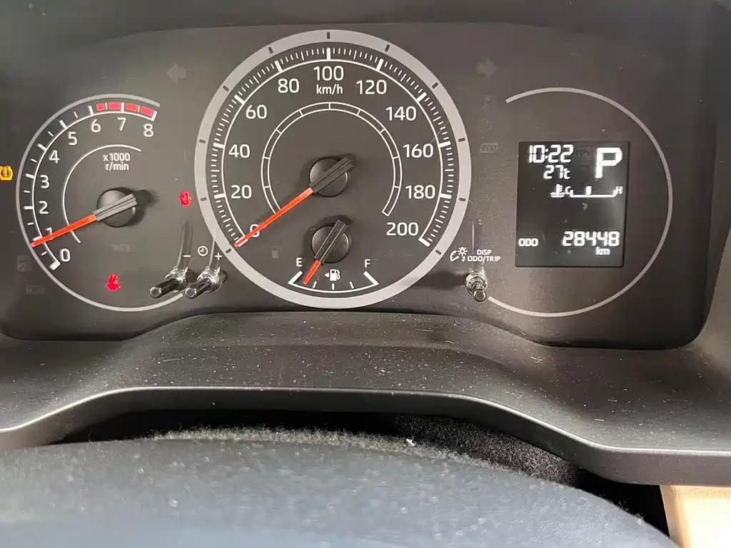 Toyota Hiace — миниатюра 14