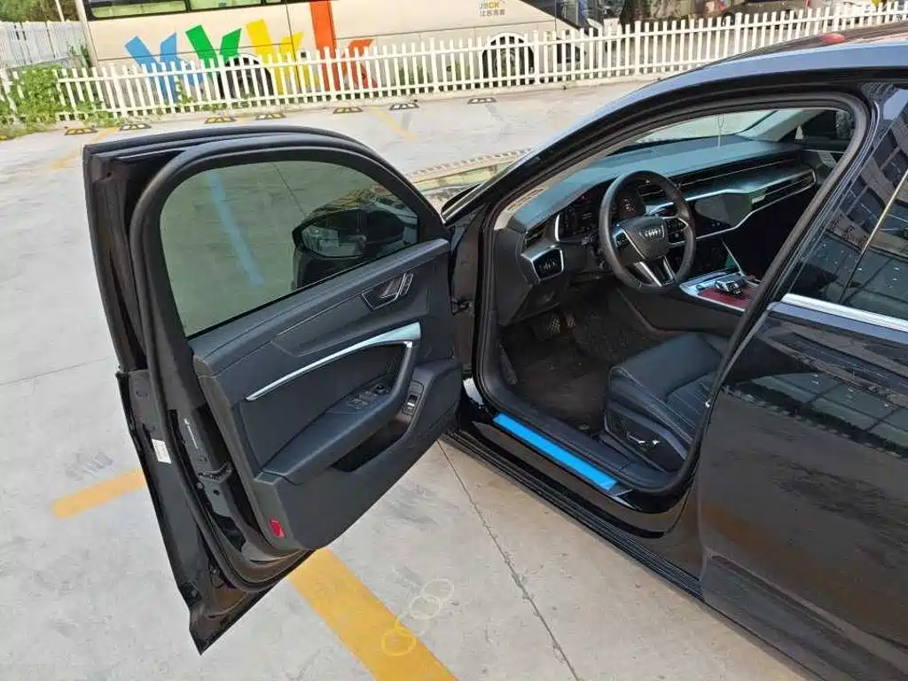 Audi A6L — миниатюра 4