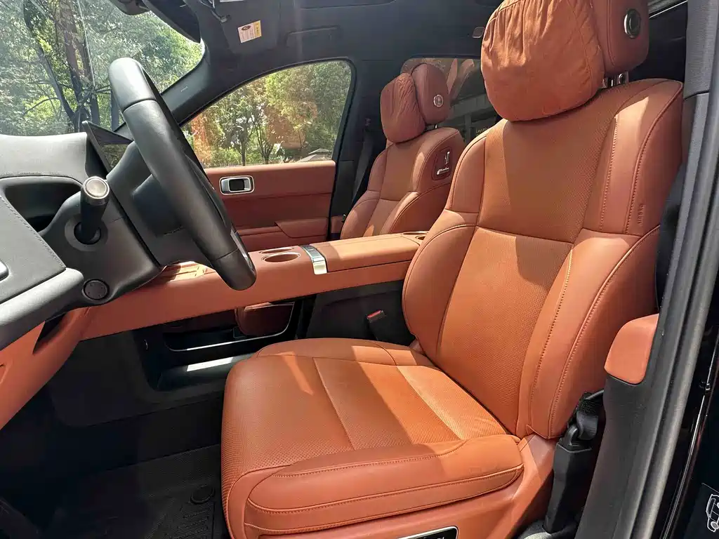 Li Auto Li L8 — миниатюра 16