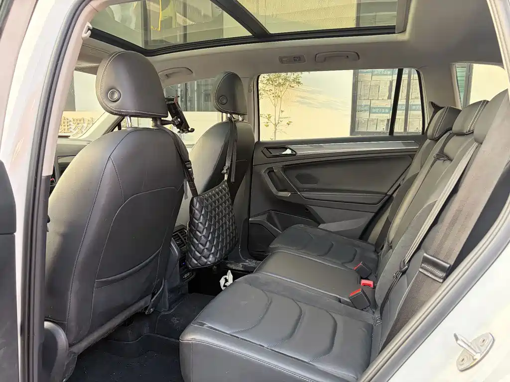 Volkswagen Tiguan L — миниатюра 5