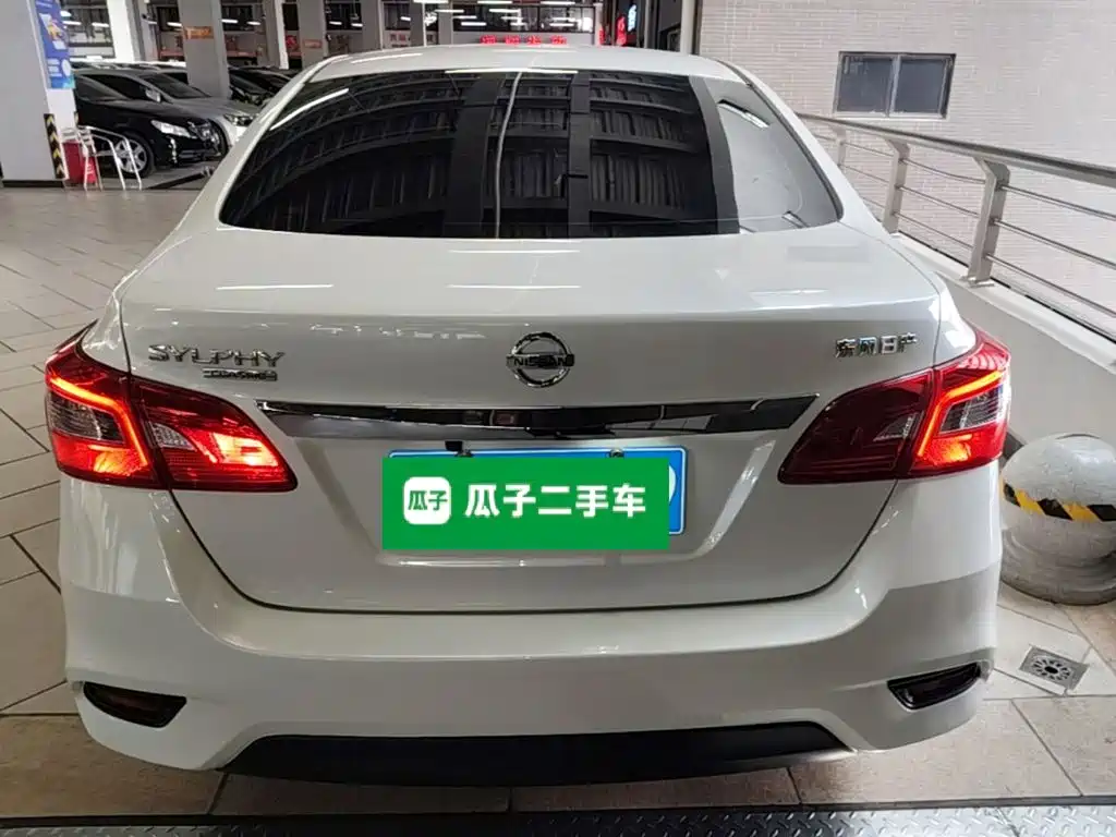 Nissan Sylphy — миниатюра 6