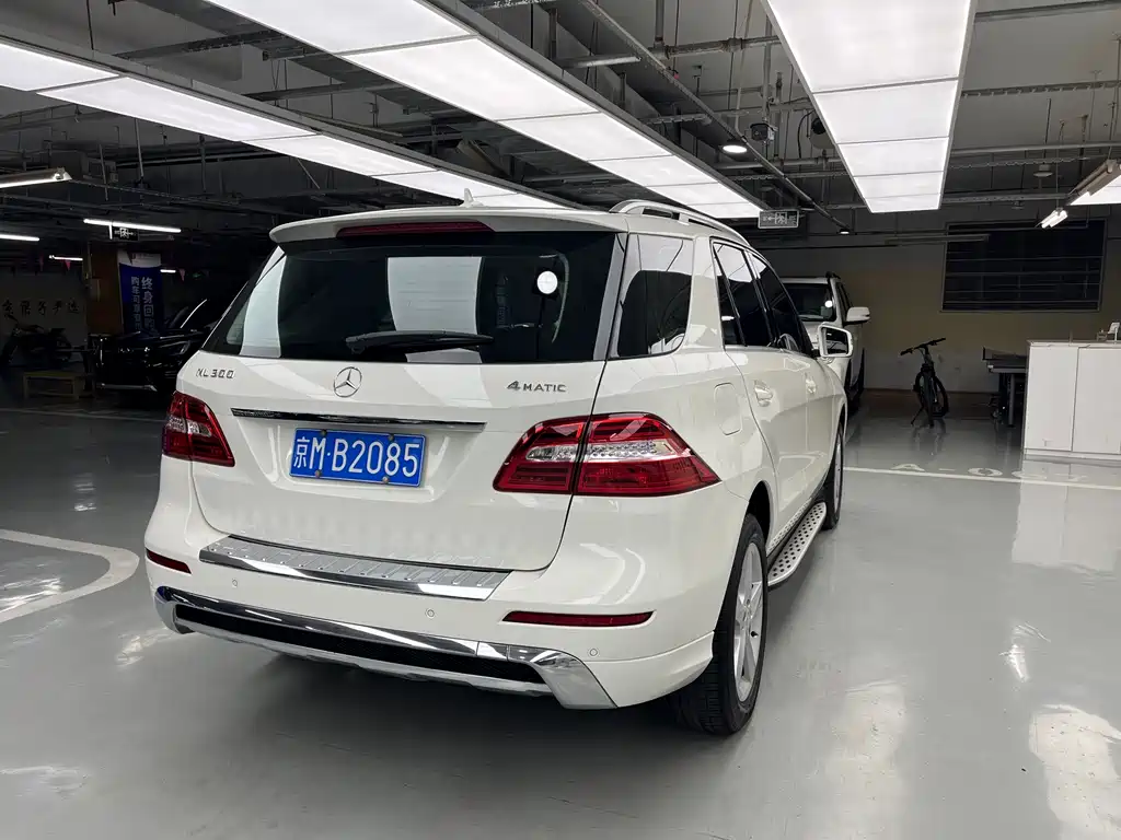Mercedes-Benz M-Class — миниатюра 5