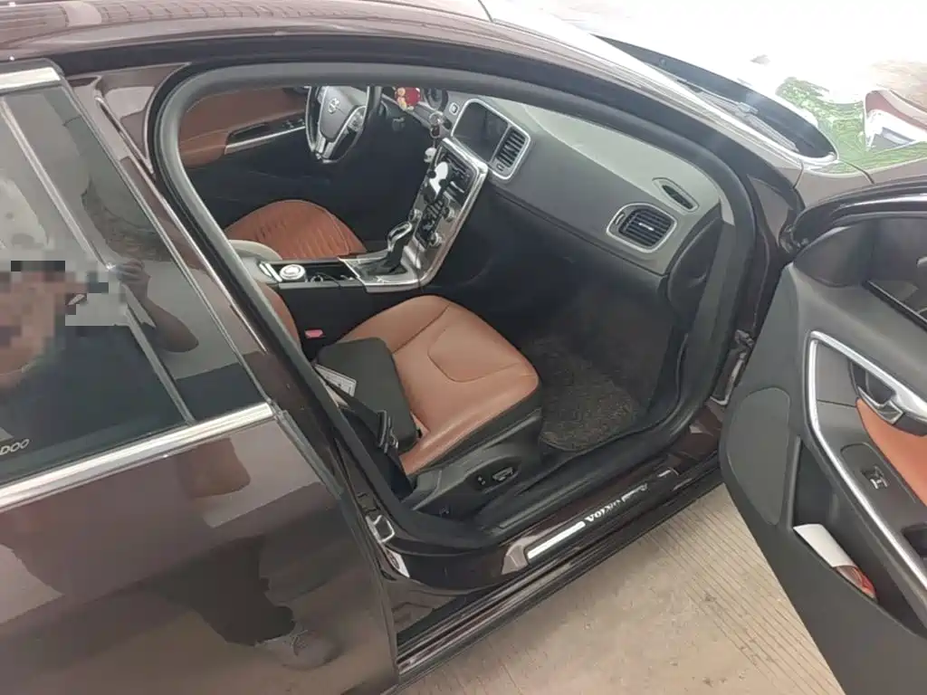 Volvo S60 — миниатюра 9