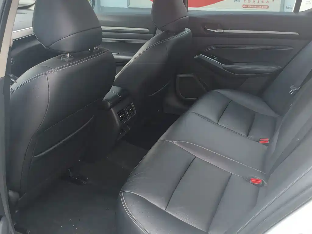 Nissan Teana — миниатюра 8