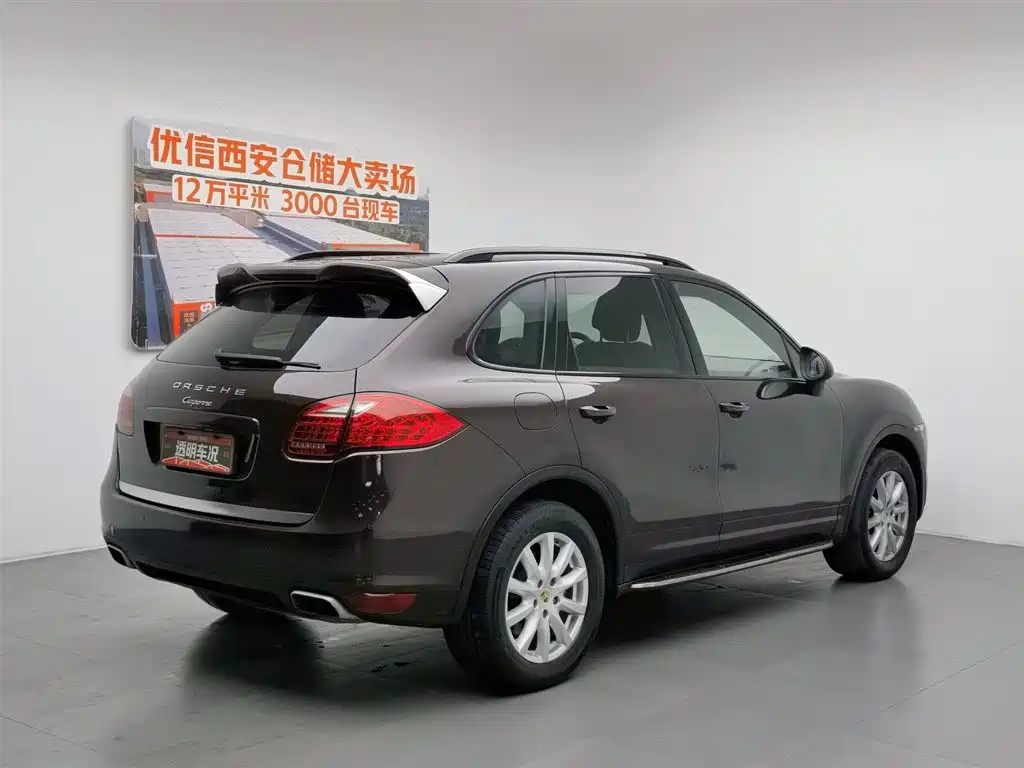 Porsche Cayenne 2014 Cayenne Platinum Edition 3.0T