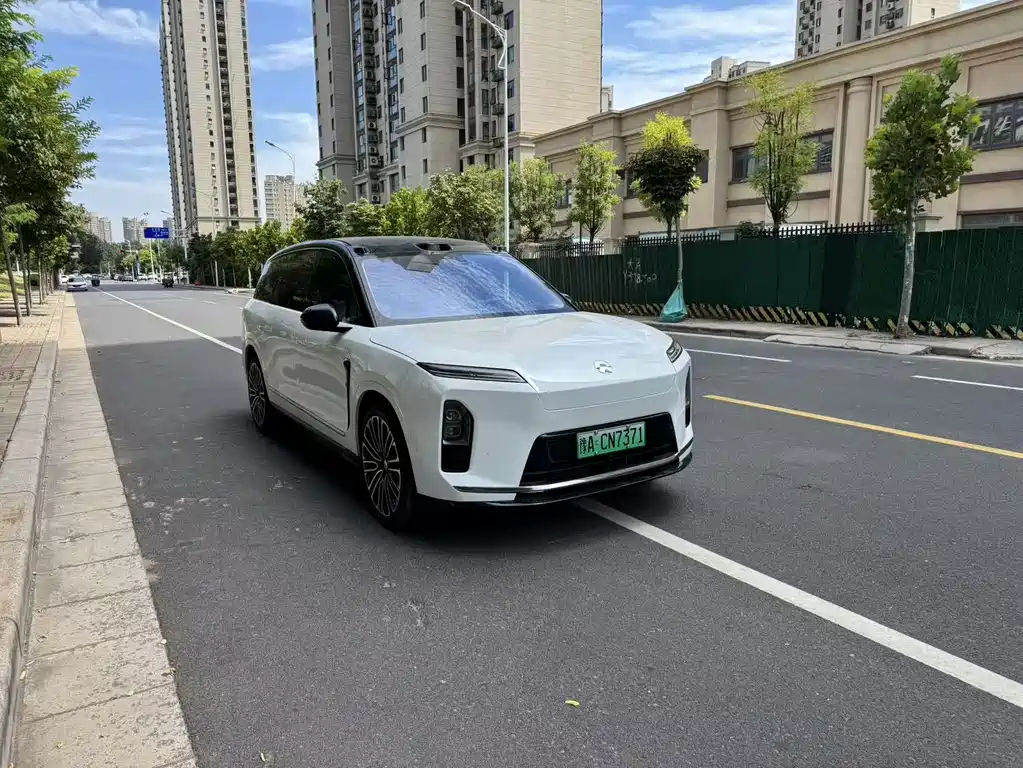 NIO ES8 — миниатюра 2