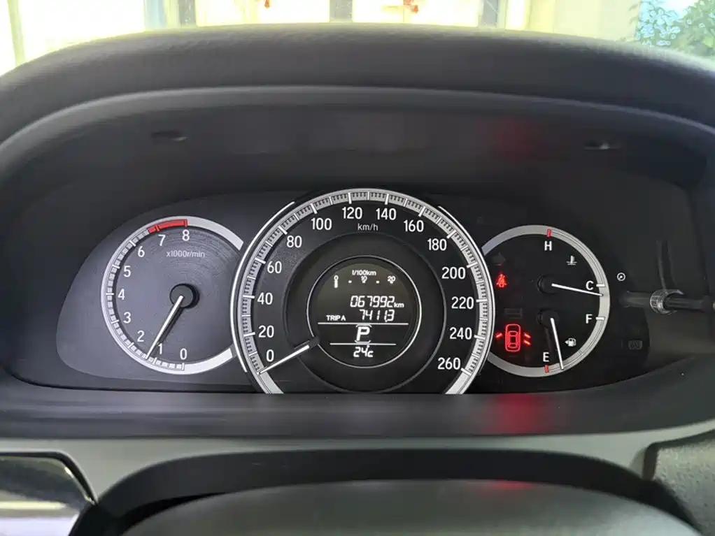 Honda Accord — миниатюра 12