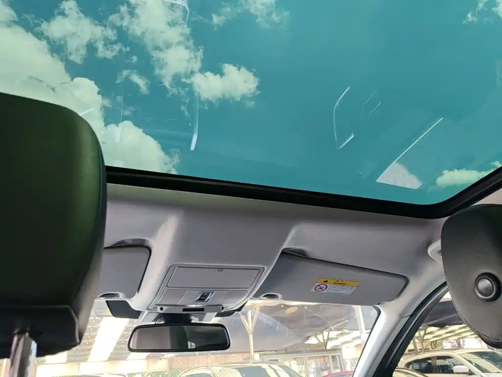 Land Rover Discovery Sport — миниатюра 18