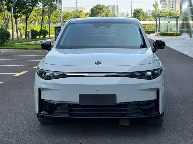 2025 Leapmotor C10