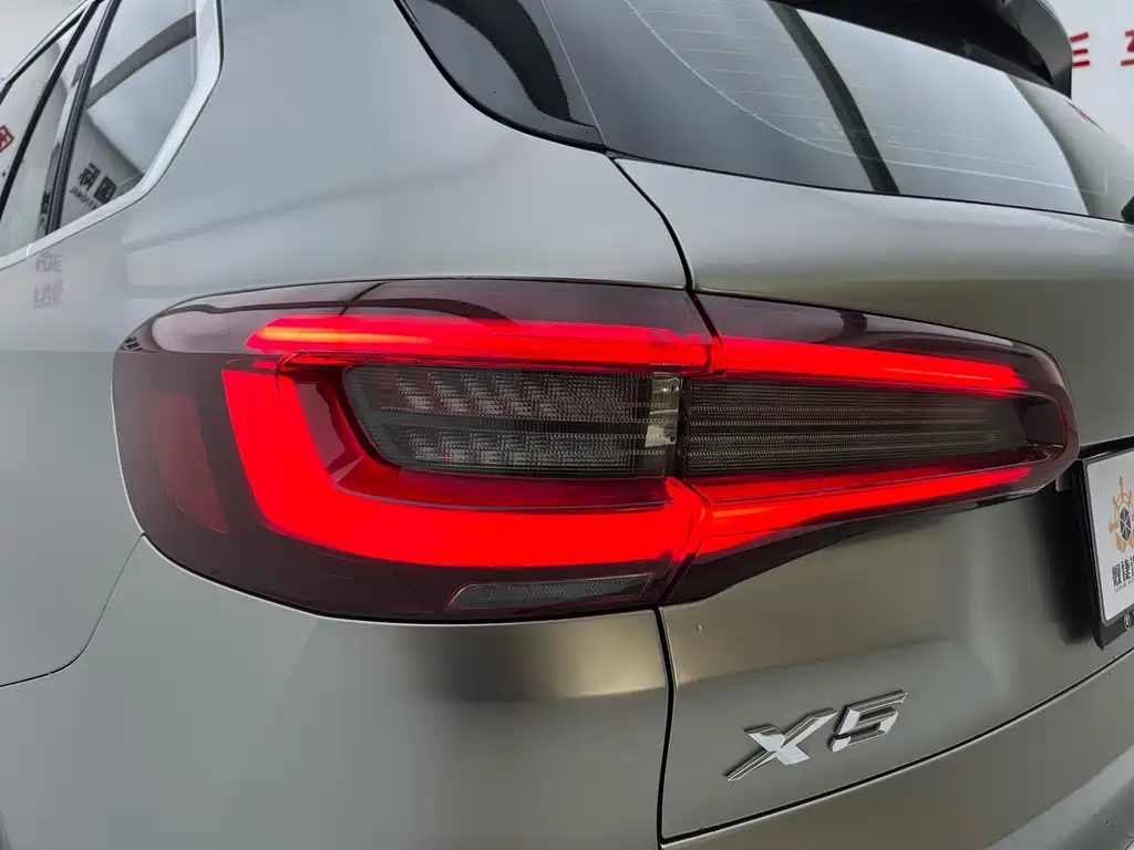 BMW X5 — миниатюра 19