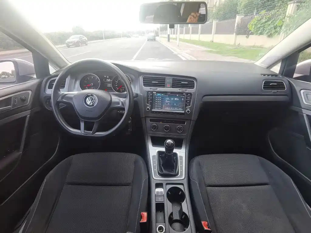 Volkswagen Golf — миниатюра 3