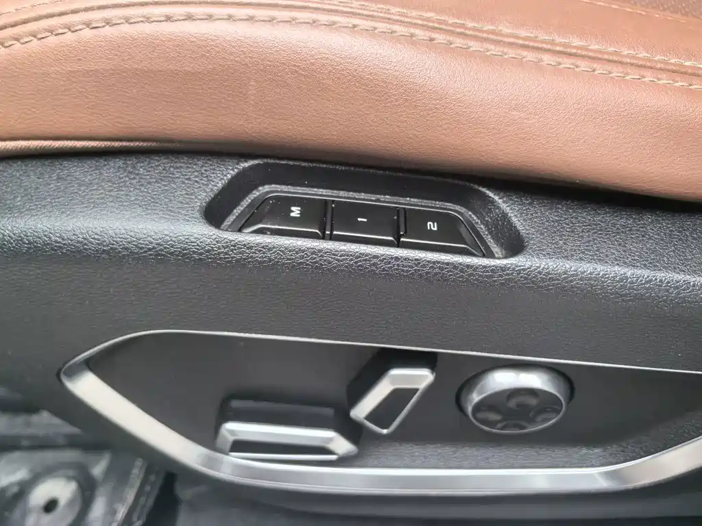 Geely Boyue — миниатюра 16