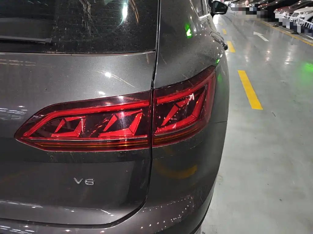 Volkswagen Touareg — миниатюра 8