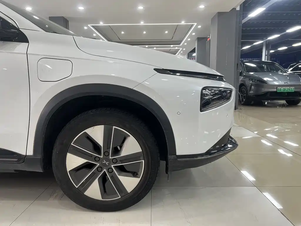 XPeng G3 — миниатюра 4