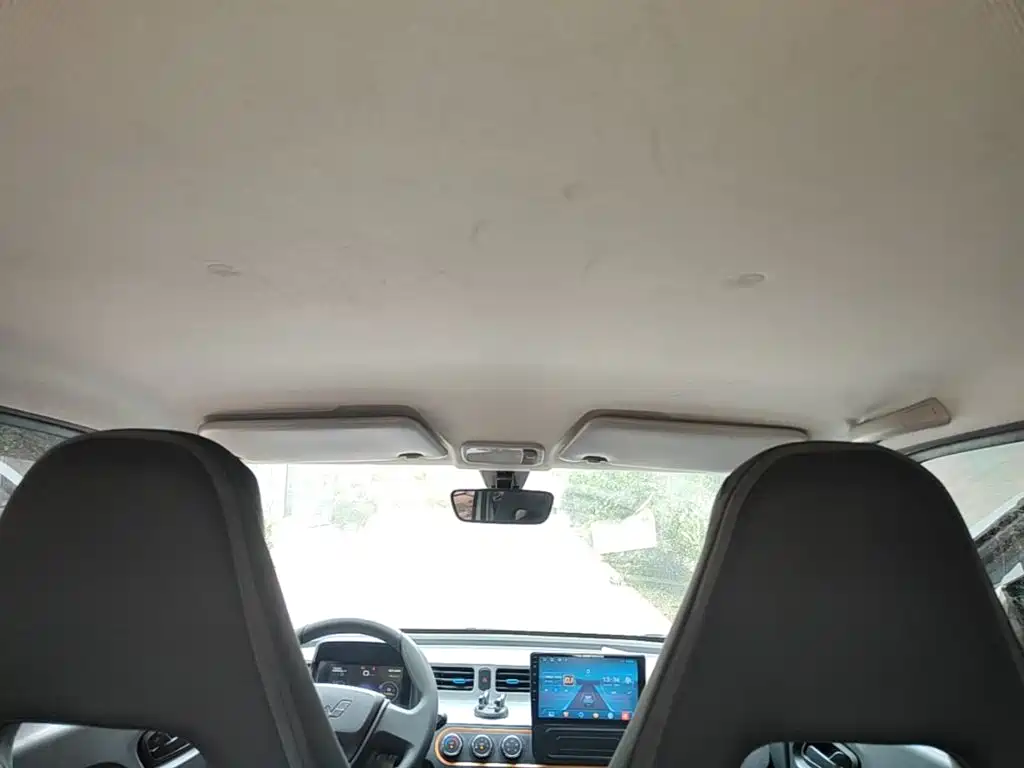 Wuling MINIEV — миниатюра 18