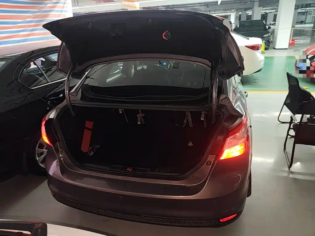 Ford Focus — миниатюра 19