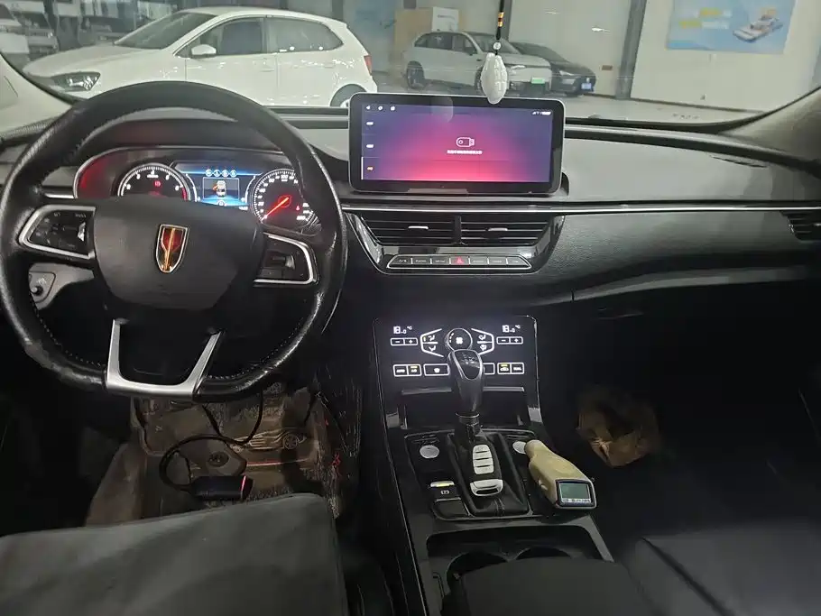 Hongqi Hongqi H5 — миниатюра 12