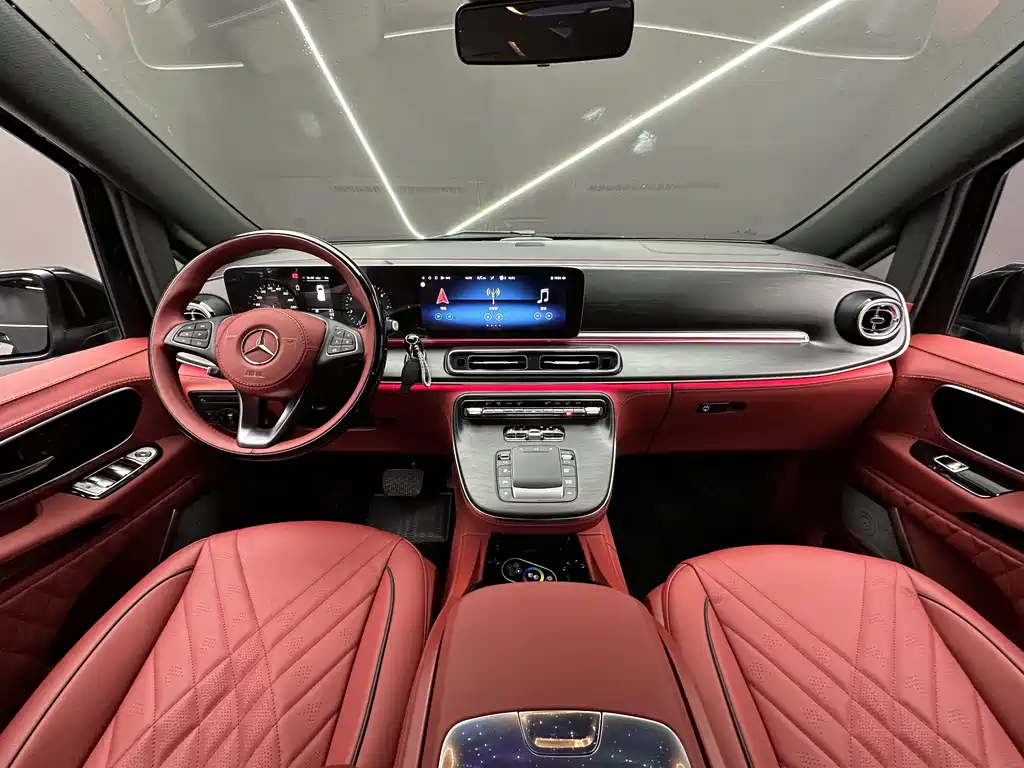Mercedes-Benz Vito 2021 2.0T 7 мест