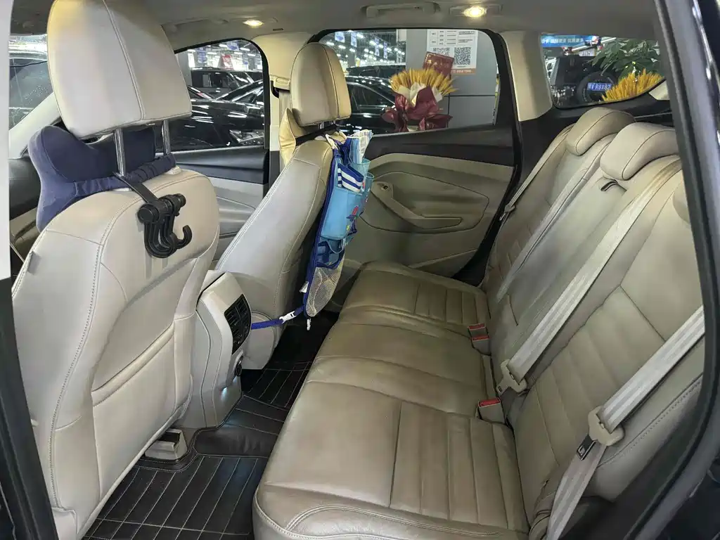 Ford Kuga — миниатюра 8