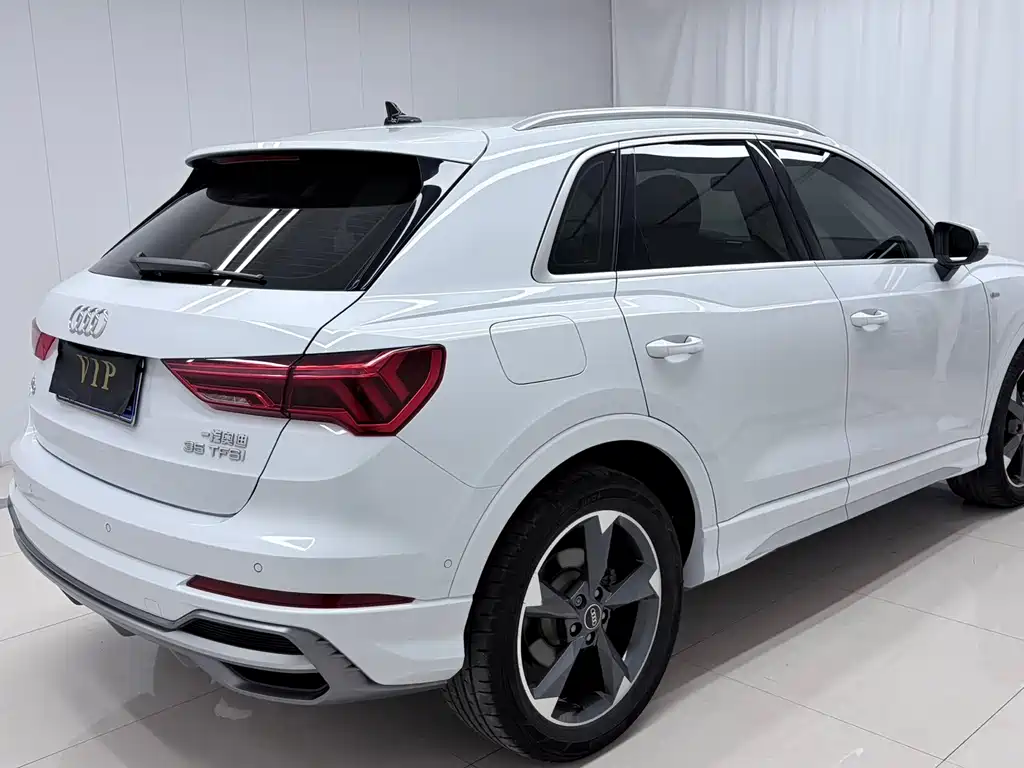 Audi Q3 — миниатюра 4