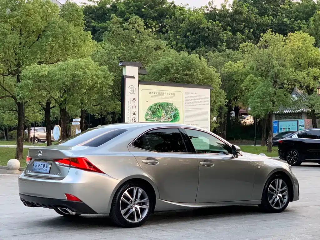 Lexus IS — миниатюра 17
