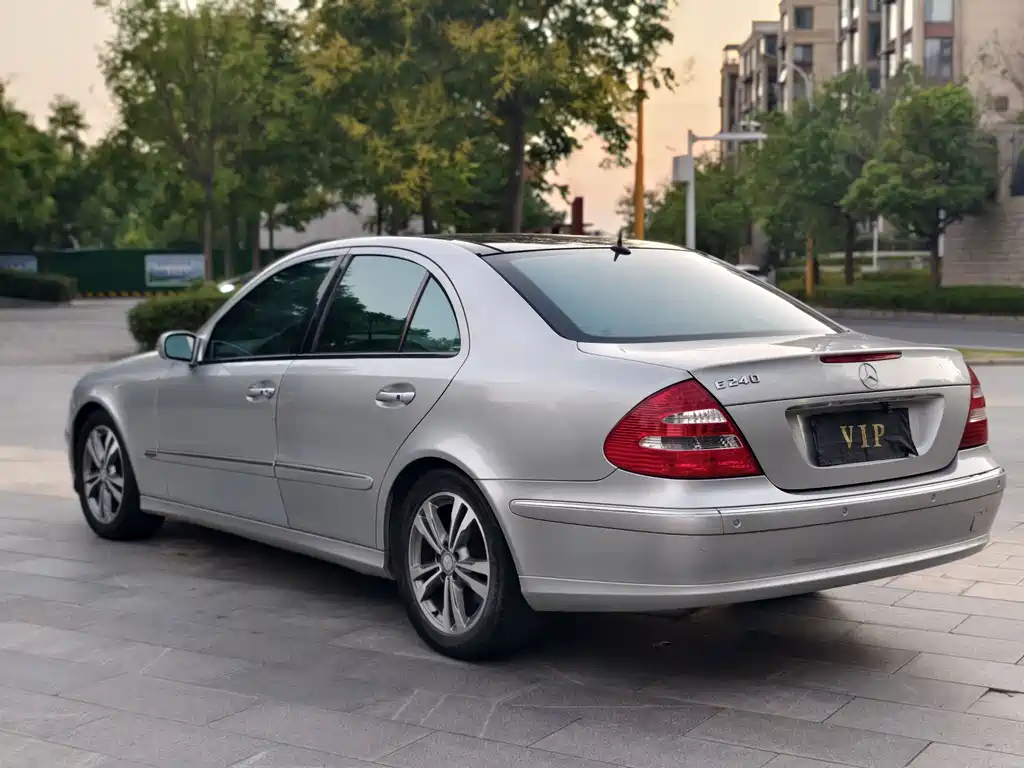 Mercedes-Benz E-Class E 2004 E 240