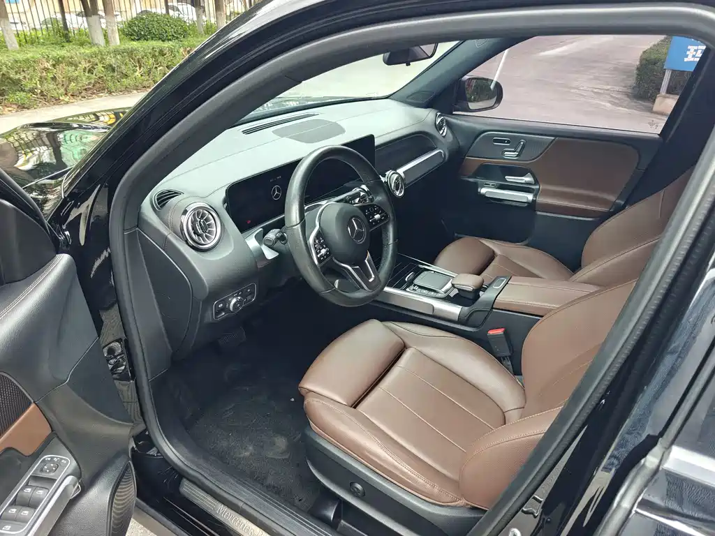 Mercedes-Benz GLB — миниатюра 4