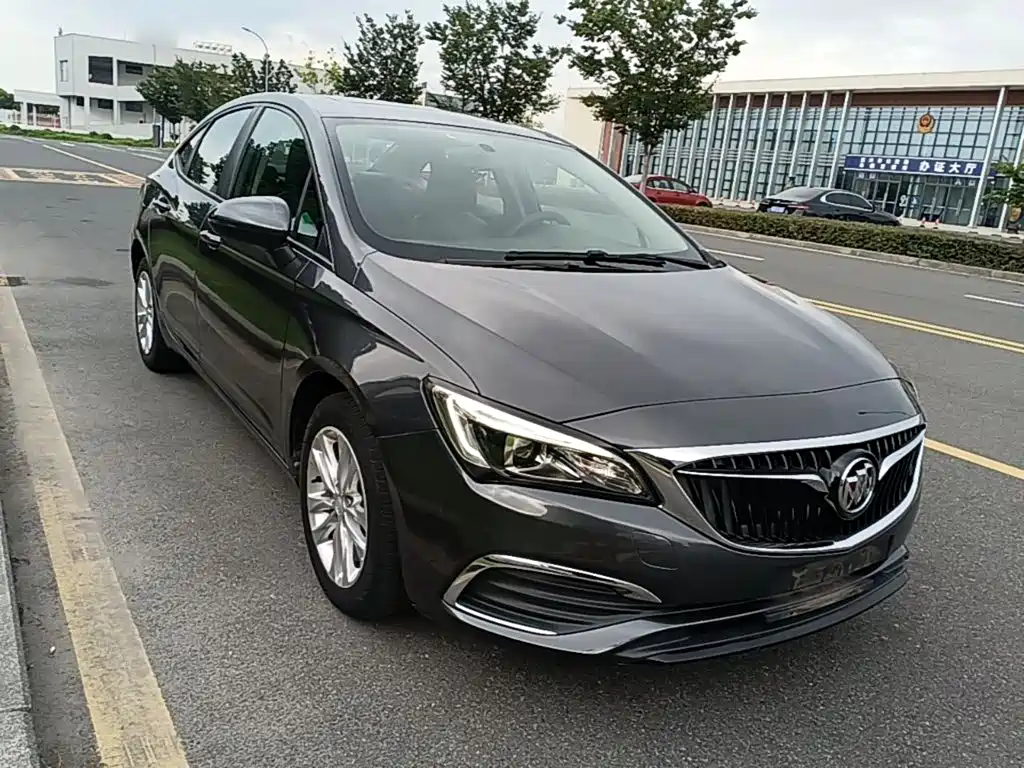 Buick Verano — миниатюра 4