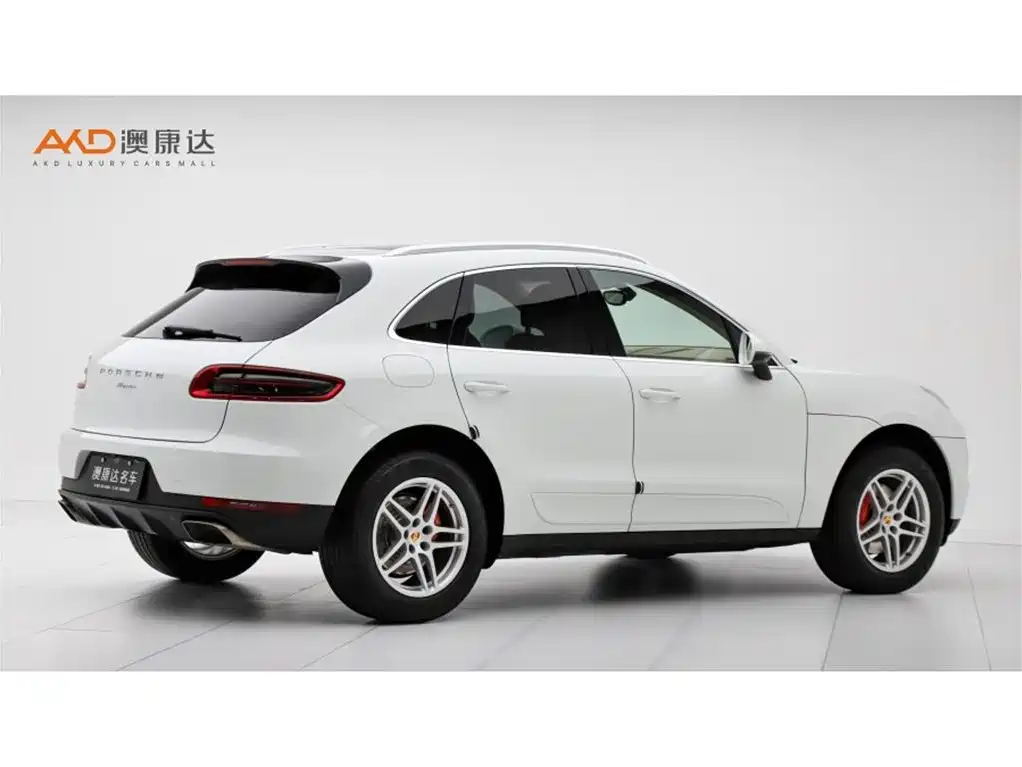 Porsche Macan — миниатюра 3
