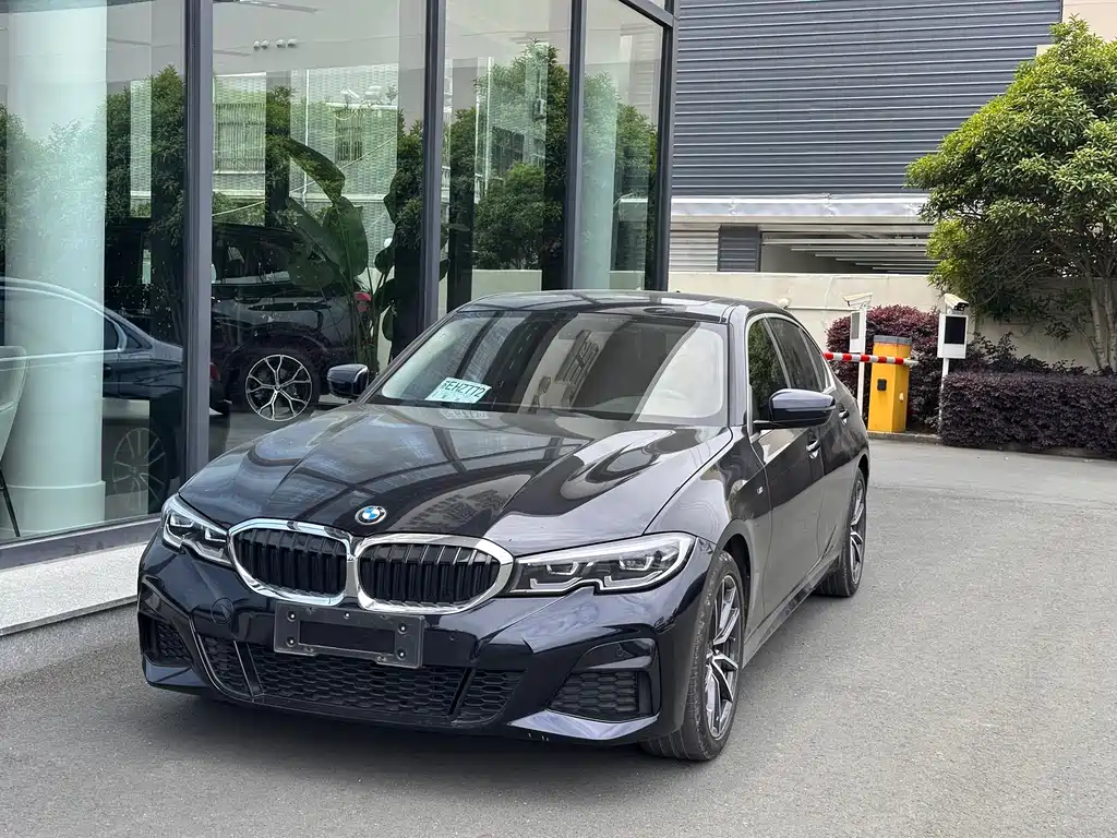 BMW 3 Series 2021