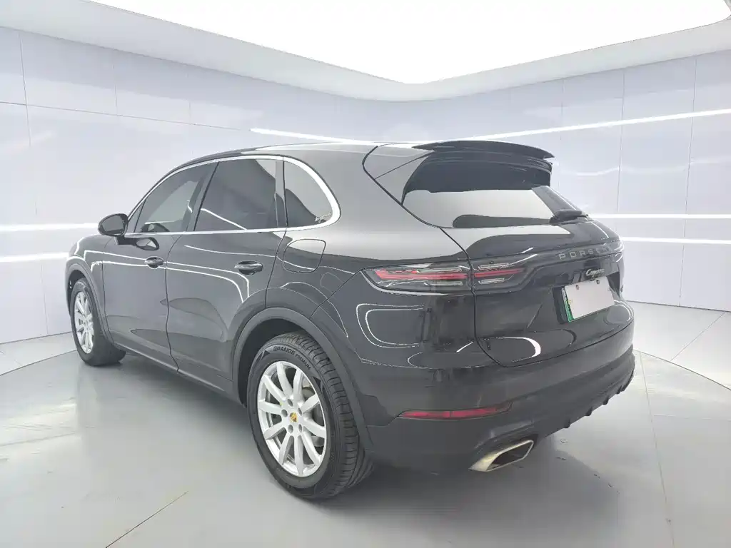 PORSCHE CAYENNE NEW ENERGY