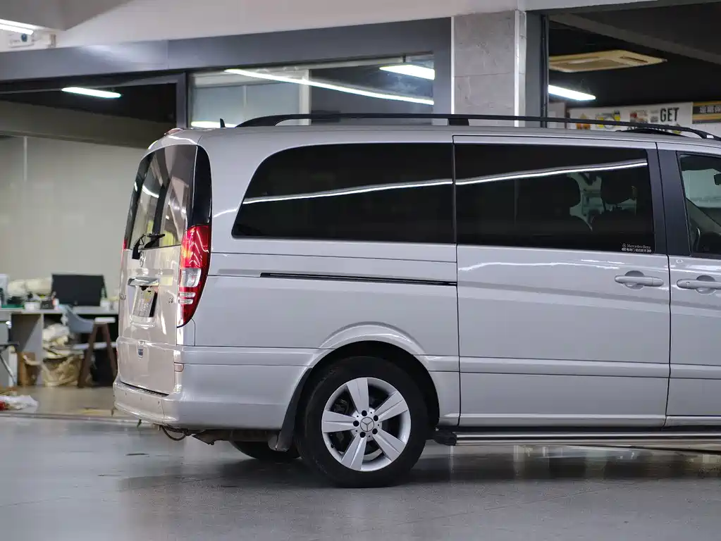 Mercedes-Benz Viano — миниатюра 18