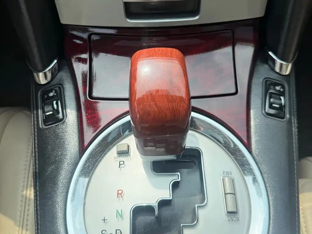Toyota Reiz — миниатюра 15