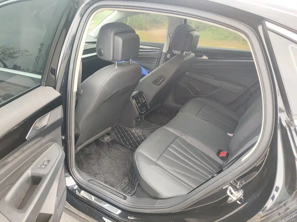 Volkswagen Passat — миниатюра 8