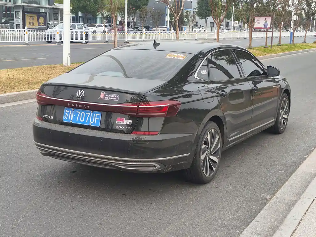 Volkswagen Passat — миниатюра 4