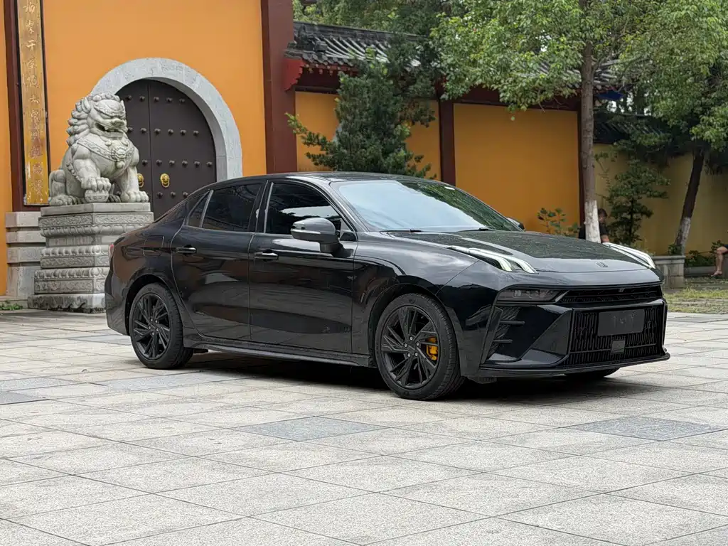 Lynk & Co 03 — миниатюра 3