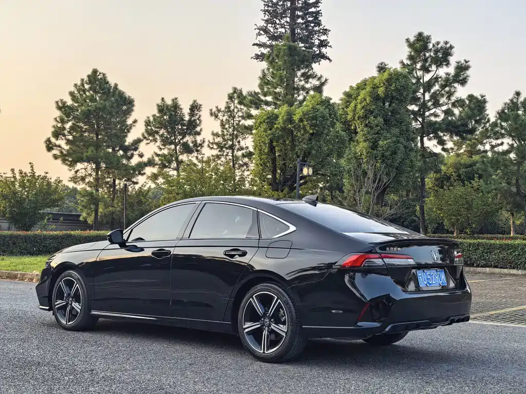 Honda Inspire — миниатюра 18
