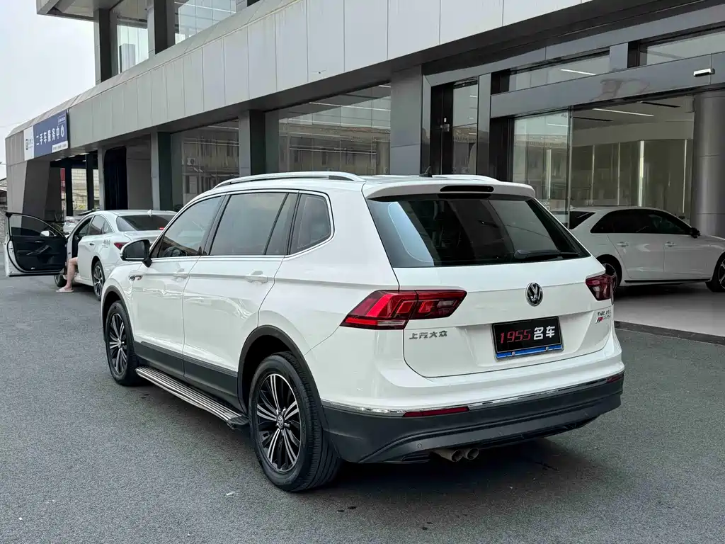 Volkswagen Tiguan L — миниатюра 7