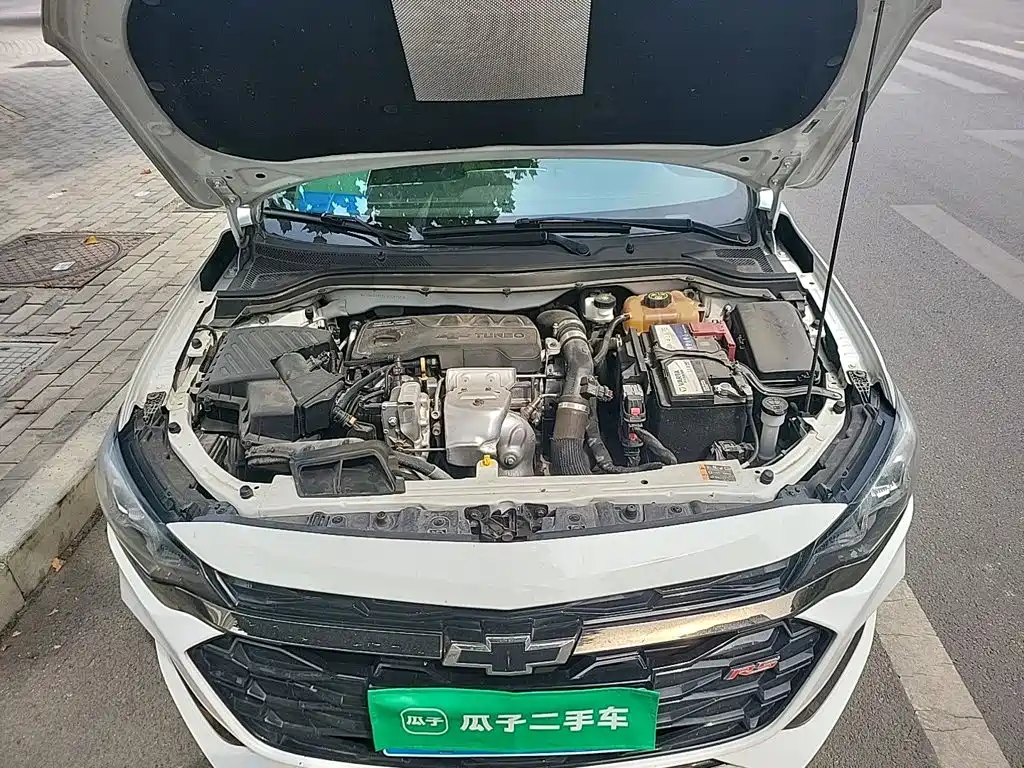 Chevrolet Monza — миниатюра 16