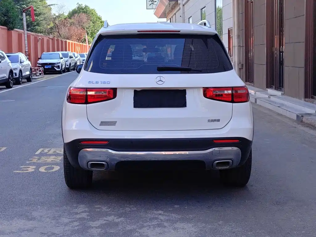 Mercedes-Benz GLB — миниатюра 3