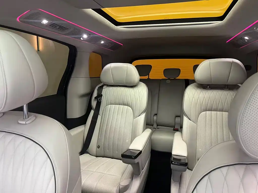 Voyah Dreamer PHEV 4WD Flagship Kunpeng Edition, фото 18