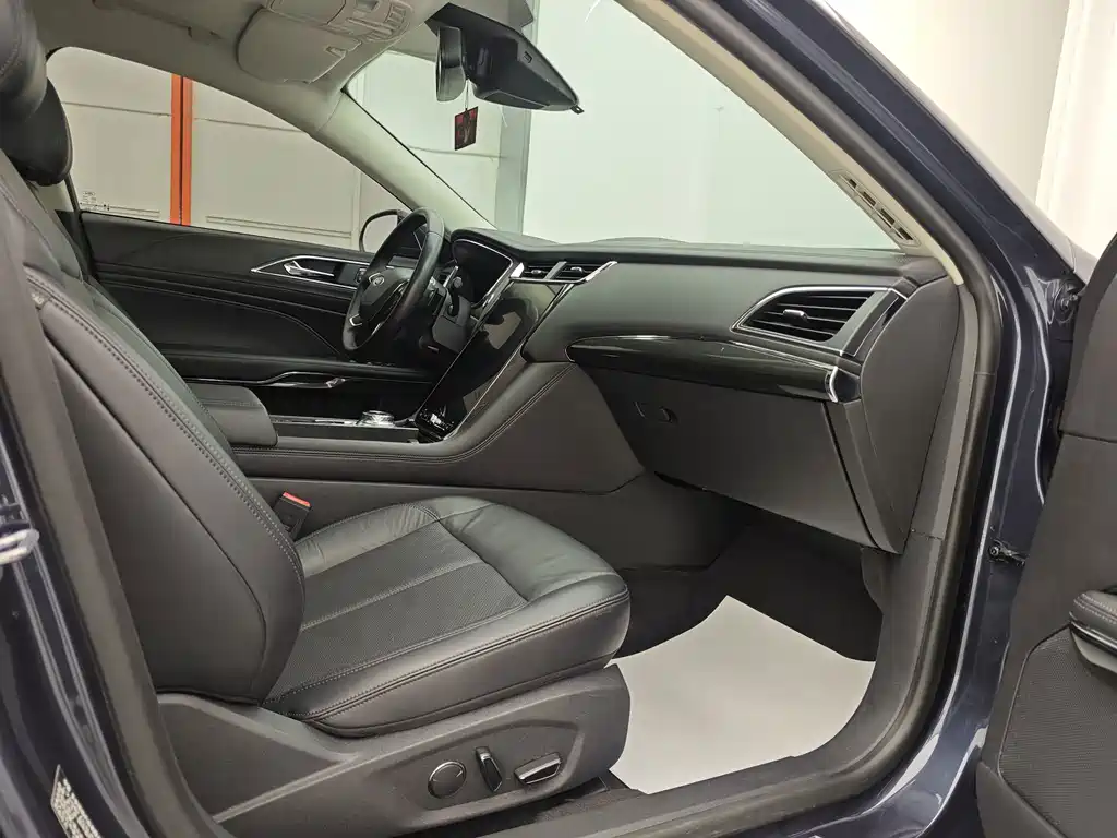 Ford Taurus — миниатюра 23