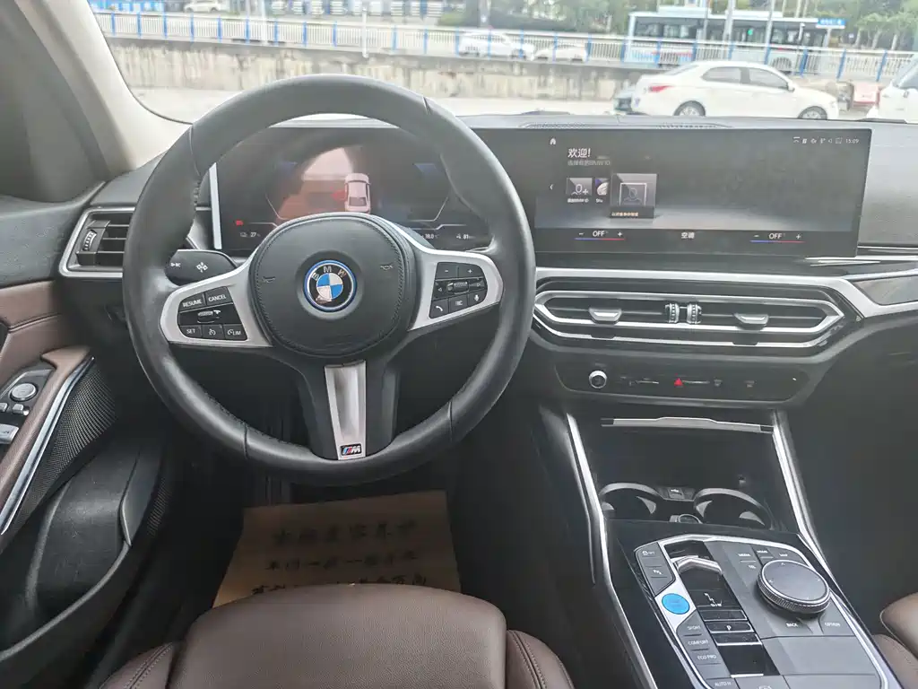 BMW i3 — миниатюра 9