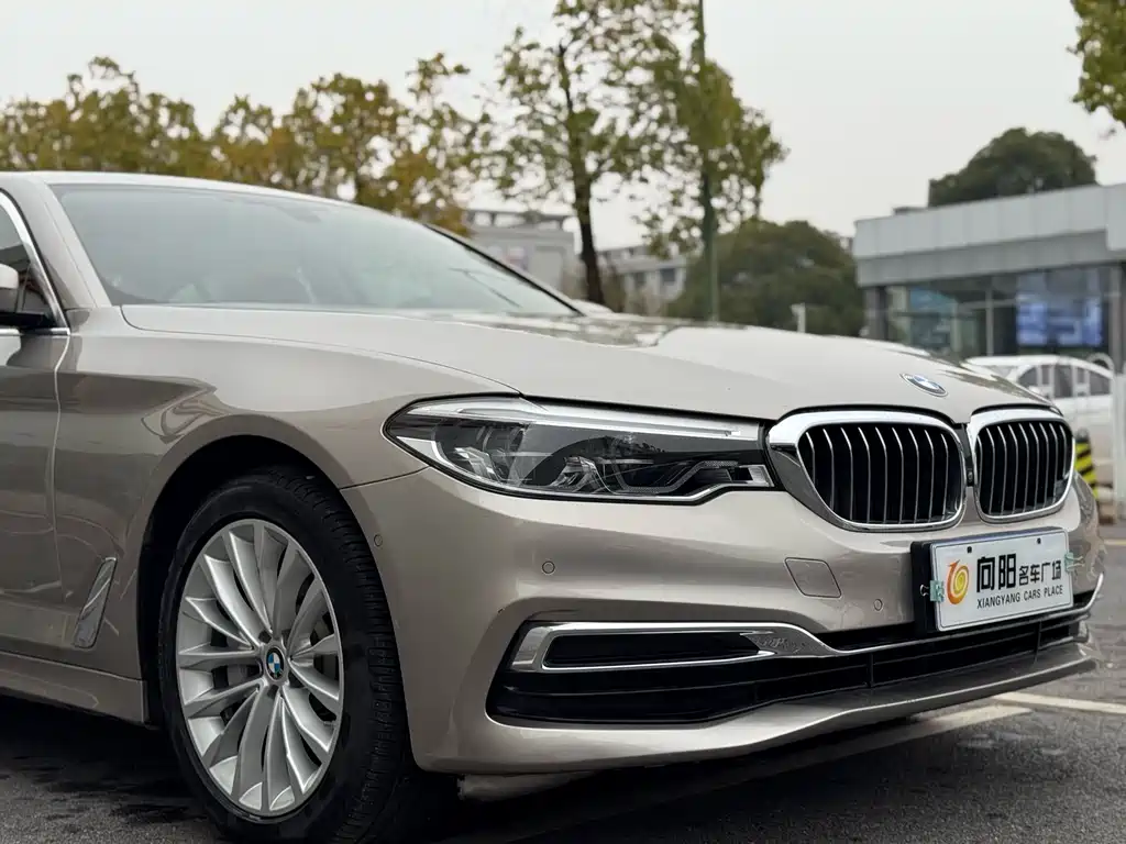 BMW 5 Series — миниатюра 42