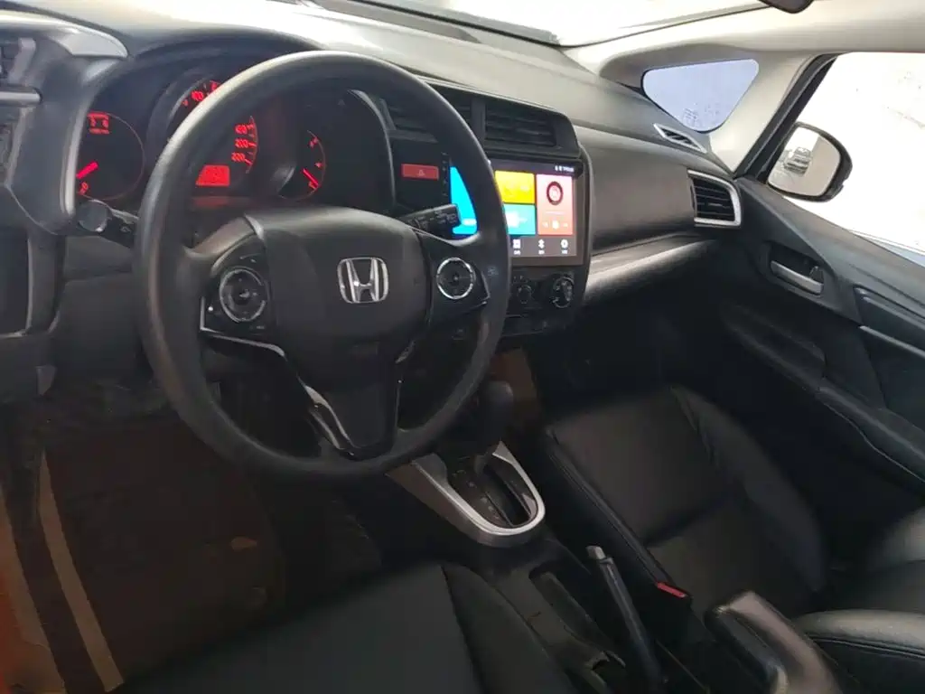 Honda Fit — миниатюра 14